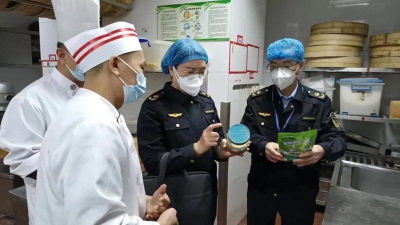 散装称重零食工厂的生存法则：从代工到品牌的隐形战场