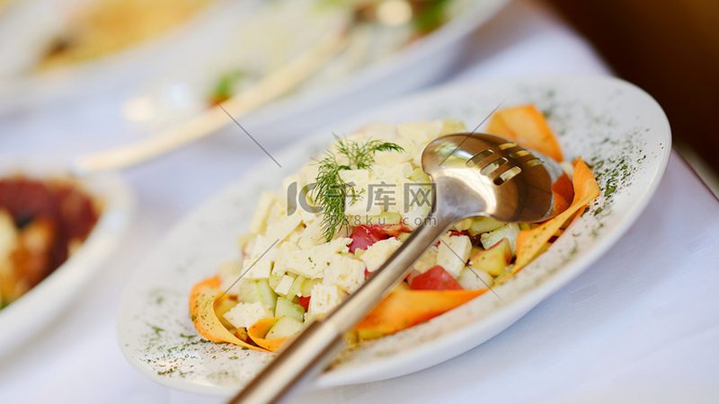 误区：价格越高的调味品质量越好